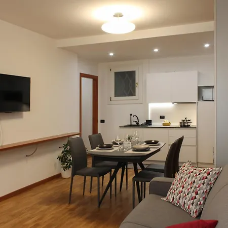 Appartement La Basilica Luxury - Close To The Center And Fiera Di *