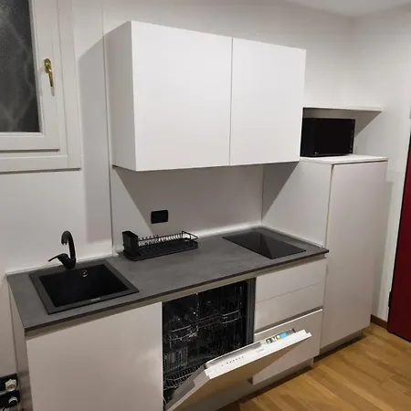 Apartment La Basilica Luxury - Close To The Center And Fiera Di *